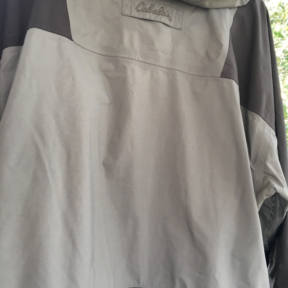 Cabelas rain jacket